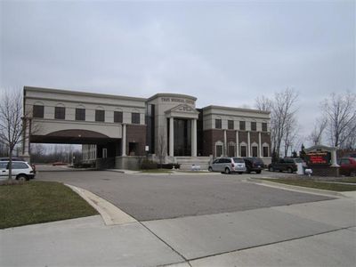 3250 W Big Beaver Rd Troy, MI 48084 - Office Property for on