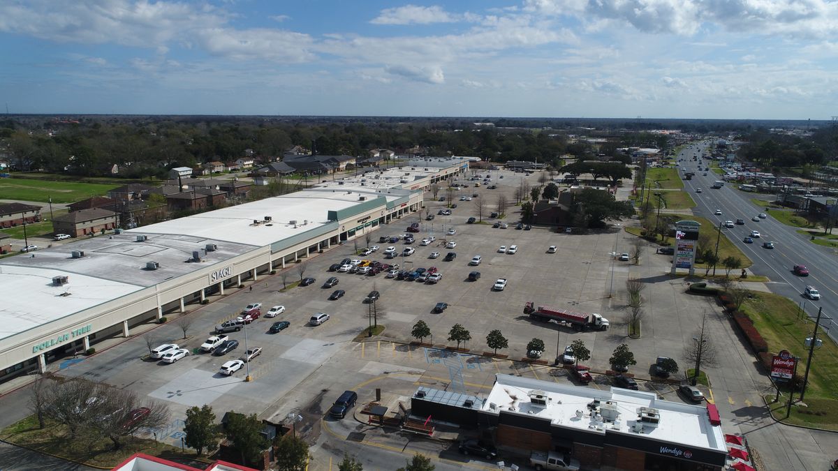 1460 W Airline Hwy, Laplace, LA - Shopping Center for Lease - LACDB ...