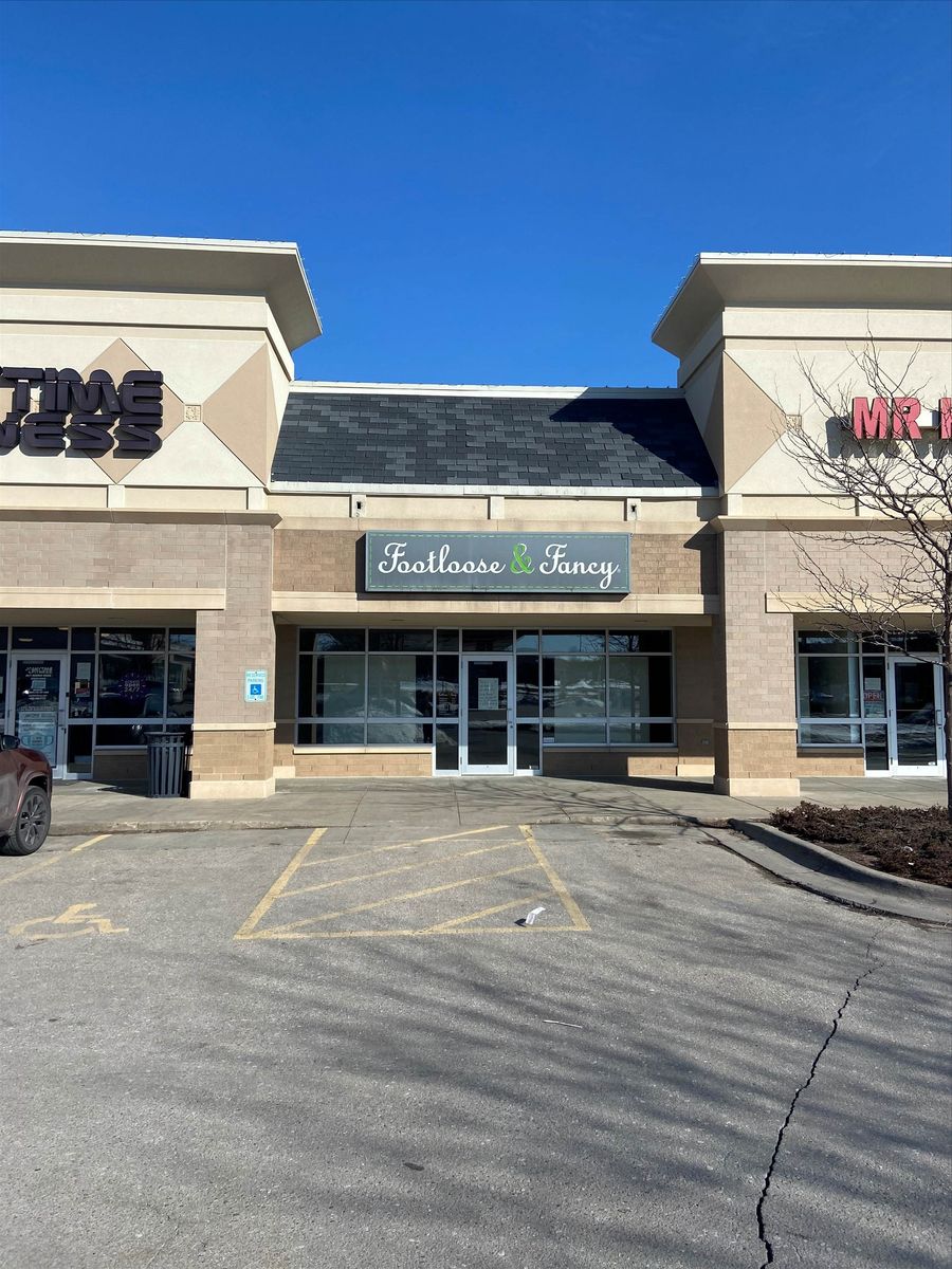 4131 Pioneer Woods Dr, Lincoln, NE - Shopping Center for Lease - MRCIE ...