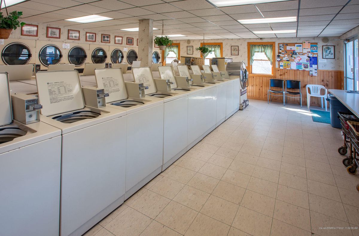 Blue Hill Commercial Laundry