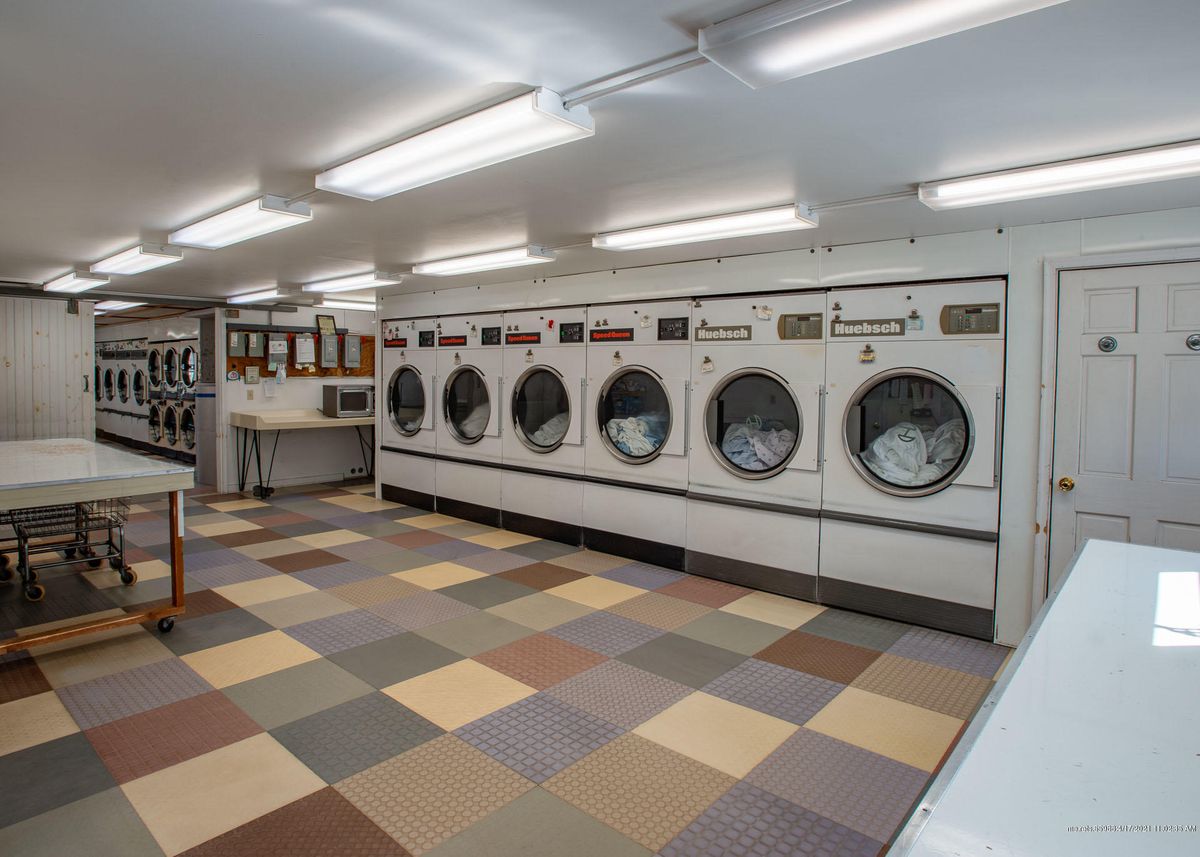 Blue Hill Commercial Laundry