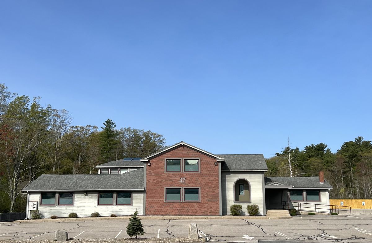 MULTIPLE OFFICE SUITES FOR LEASE